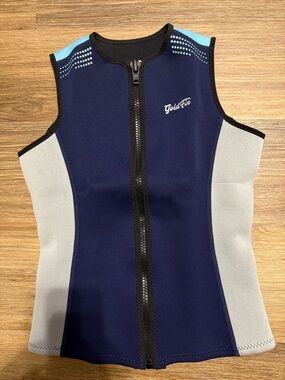 GoldFin wetsuit vest for women size small